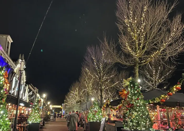 Lovely And Spacious In 아파트 *